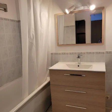 Apartmán Pleasant With Balcony 10 Min From The Sea